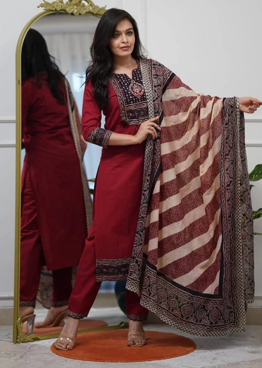 Women Bagru Cotton Beauty in 3-Piece Perfection