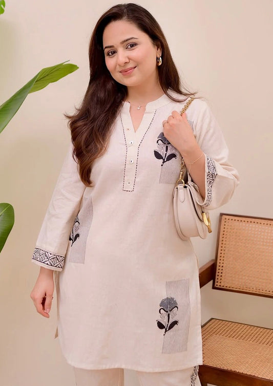 Aarvi Cotton Flax Kurta Co-ord Set