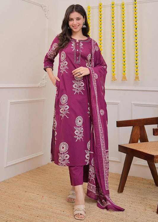 Women Cotton Print Suit Set with Mulmul Dupatta