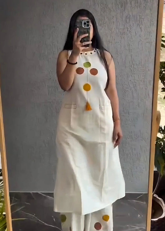 Women White Cotton Chikankari Kurti with Mirror & Lace Work