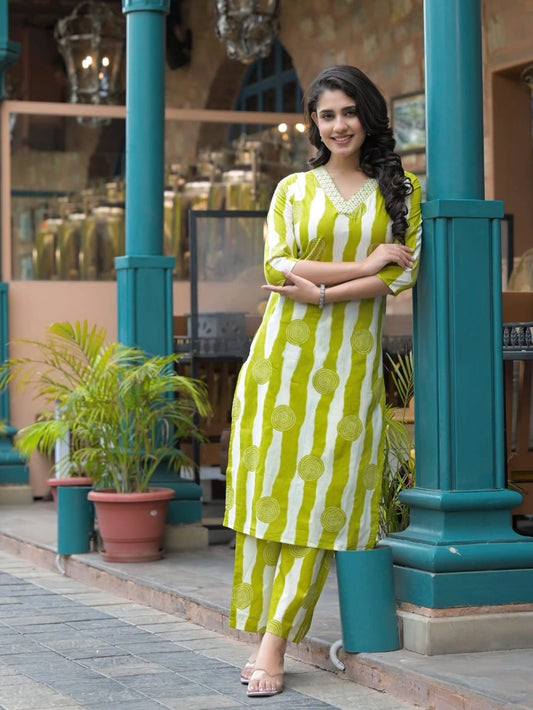 Printed Elegance Cotton Kurti Pant Set – 2 Colors