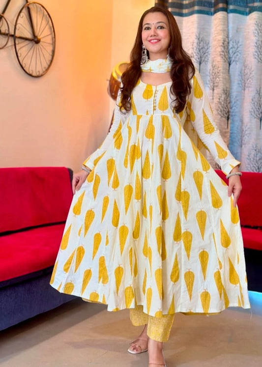 New Trending Cotton Suit set in Printed New design kurta Pant with Dupatta