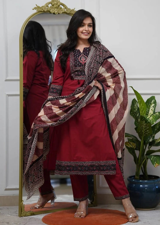 Women Bagru Cotton Beauty in 3-Piece Perfection