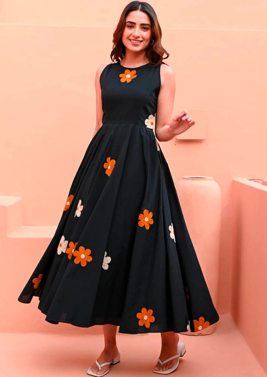 Women Black Floral Embroidery Midi Dress