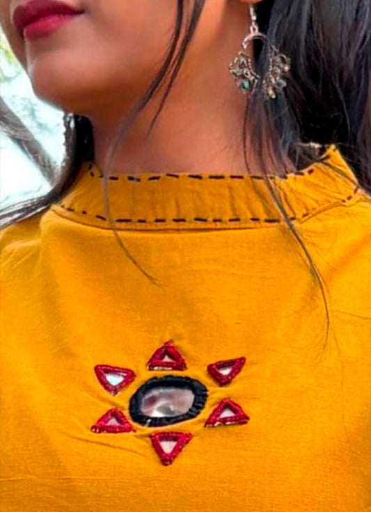 Women A-line Cotton Slub Kurta Set,