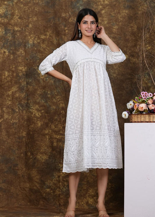 Women White Cotton Chikankari Kurti with Mirror & Lace Work