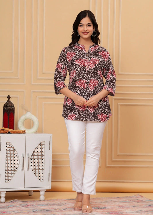 Black cotton straight tunic top for women with three-quarter sleeves, featuring a sleek and flattering design ideal for work or casual wear.