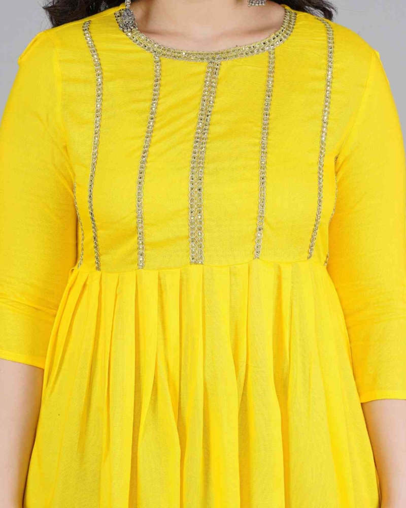 Rayon Yellow Round Neck Tunics Top Regular Wear For Womens - Image 5